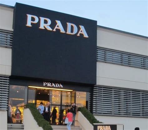 the mall acquisti online prada|the mall toscana.